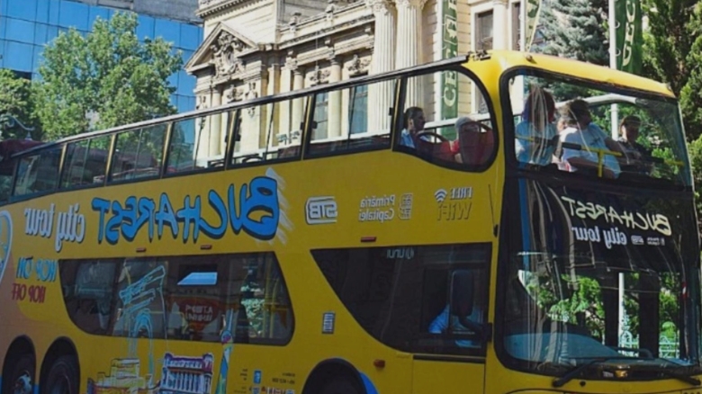 linia turistica bucharest city tour revine pe traseu informatii despre traseu si preturi 68ac046097902