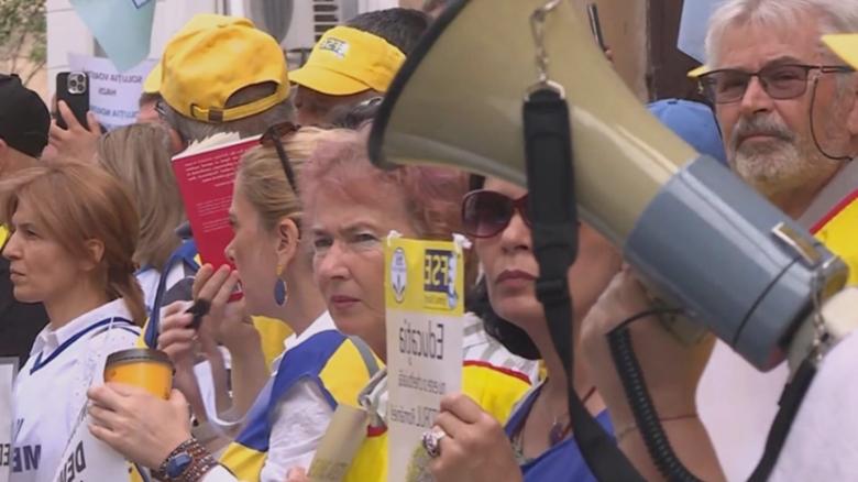 nababii de la stat se revolta nu le place austeritatea desi au salarii medii de cel putin 3 000 de euro 68aeb59640052