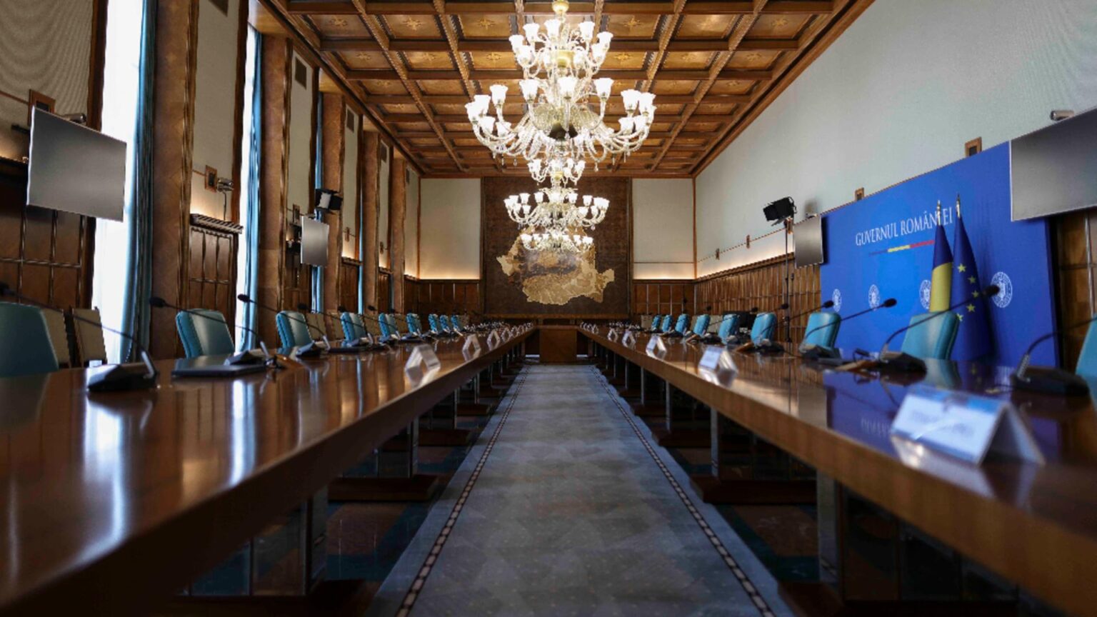 noi masuri de austeritate liderii coalitiei se intalnesc astazi zi decisiva la guvern 68ad3bc693109