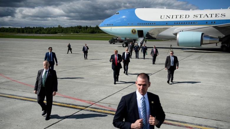 om pentru om arma pentru arma culisele uriasei operatiuni de pregatire a intalnirii dintre putin si trump in alaska 689f0f0cd574b