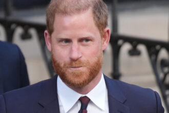 printul harry a fost exonerat de acuzatiile de hartuire ale presedintei unei ong infiintate de acesta in 2006 in africa 68936b6e71f88