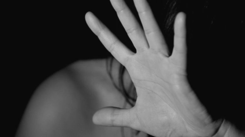 profesor de religie retinut dupa ce a violat si batut in repetate randuri o eleva victima are 14 ani 68a69b957f911