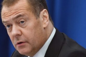 reactia lui medvedev dupa summitul putin trump din alaska cele trei concluzii prezentate de fostul presedinte rus 68a07c99d4676