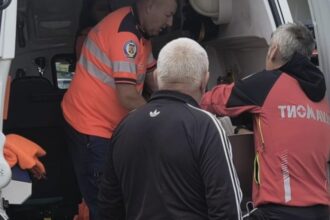 sapte ucraineni au fost salvati din muntii maramuresului de catre salvamontisti 68aa044fab454