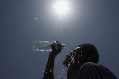 val de caldura extrema in franta autoritatile sunt in alerta seceta severa creste riscul incendiilor de vegetatie 689bad6f9f621