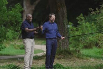 vicepresedintele sua j d vance si seful diplomatiei britanice la pescuit fara permis situatia hilara pentru cei doi inalti oficiali 68a9c5792dc6b