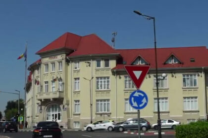 video anaf pune sechestru pe sediul primariei giurgiu primar orasul e in faliment de mult timp ma executa pe praful de pe toba 6890d06c2751e