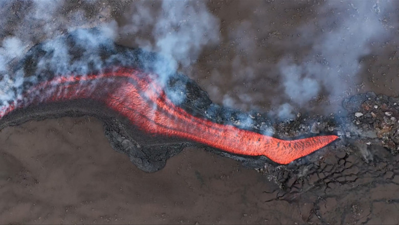 video cel mai mare vulcan activ din europa a erupt din nou imagini spectaculoase surprinse deasupra vulcanului etna 689ee14c39df3