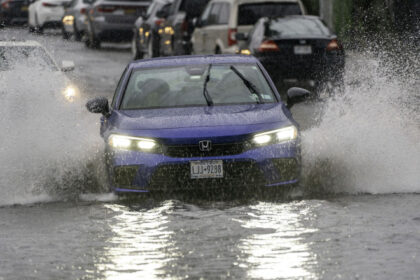 video inundatii puternice in new york si new jersey apa a patruns in statiile de metrou si in autobuze a fost decretata stare de urgenta 688c555dd39ed