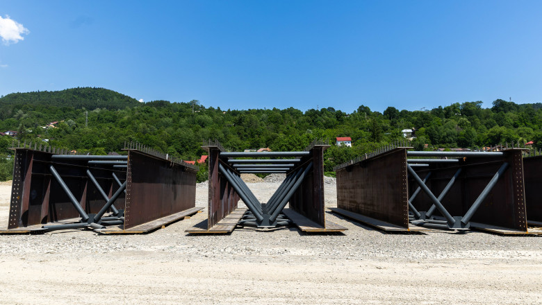 video mai mult proiecte finantate prin programul anghel saligny au fost blocate din lipsa de bani drumuri si retele de canalizare pe pauza 688dbd64c9331