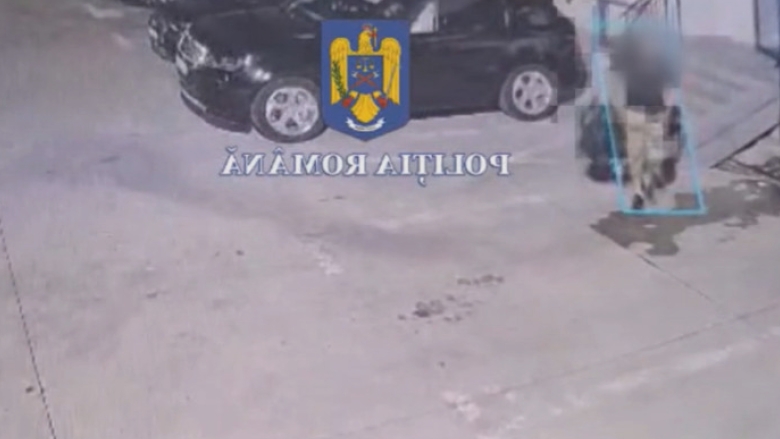 video o femeie din craiova a fost jefuita de un barbat cunoscut pe internet el i a furat masina si a fugit cu ea desi nu avea permis 68a17e9bd06a0