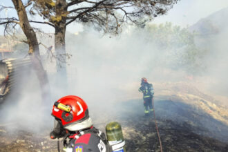 videofoto pompierii romani trimisi in grecia la stingerea incendiilor de vegetatie salvatorii au o misiune dificila 6896467ebc2a3
