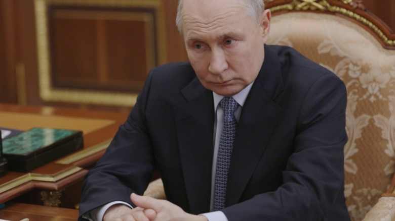 vladimir putin ar fi propus o eventuala intalnire cu volodimir zelenski la moscova 68a49aaf60776