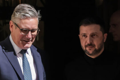 zelenski vrea ca marea britanie sa cumpere arme americane pentru ucraina ce a discutat cu starmer 689e06ba89526
