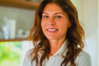 11 things wives do that seem small but keep their whole family functioning 68b851cb58315