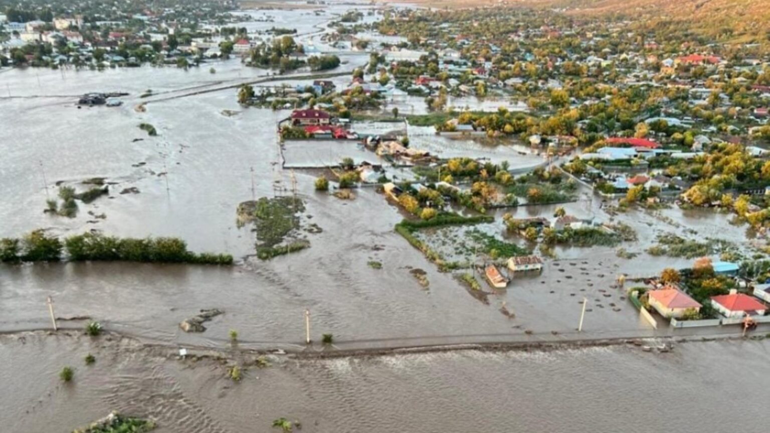 alerta de viitura pe raurile din noua judete pana vineri la pranz harta cu zonele vizate 68c2a1fc13fff