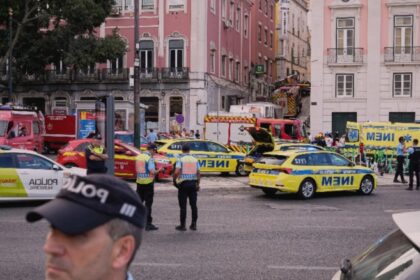 bilantul accidentul de funicular din lisabona a urcat la 17 morti si 23 de raniti nationalitatea victimelor in continuare necunoscuta de ce tac autoritatile 68b97db7cd295