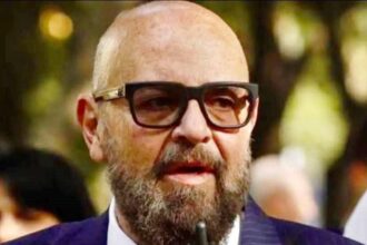 cristian popescu piedone e nevoie de un partid exclusiv pentru cetatenii romaniei fara sefi mari sau mici 68cc331f52dda