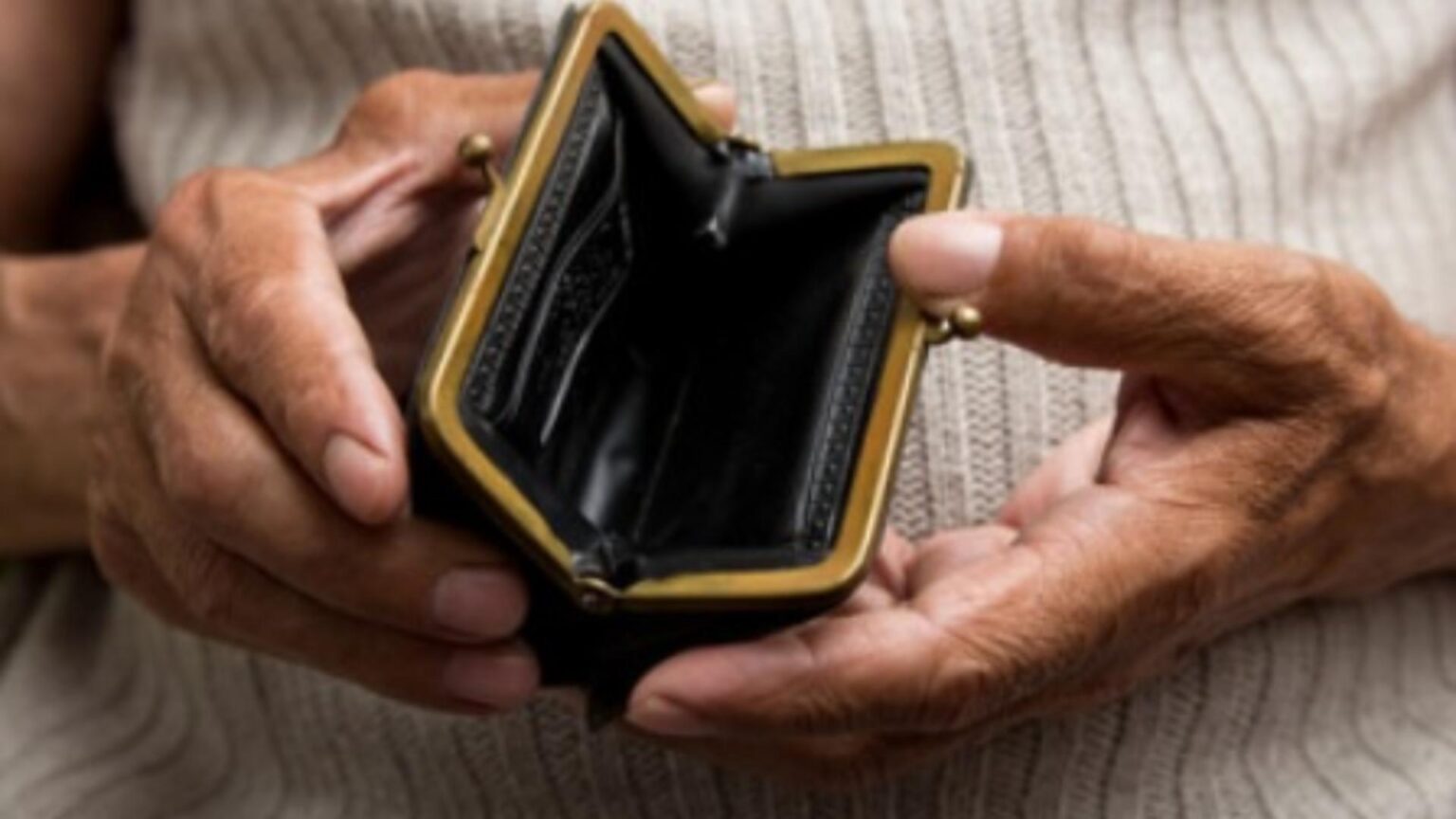 facturile s au dublat guvernul saraciei da 50 de lei in bataie de joc video 68bc54c9118b8