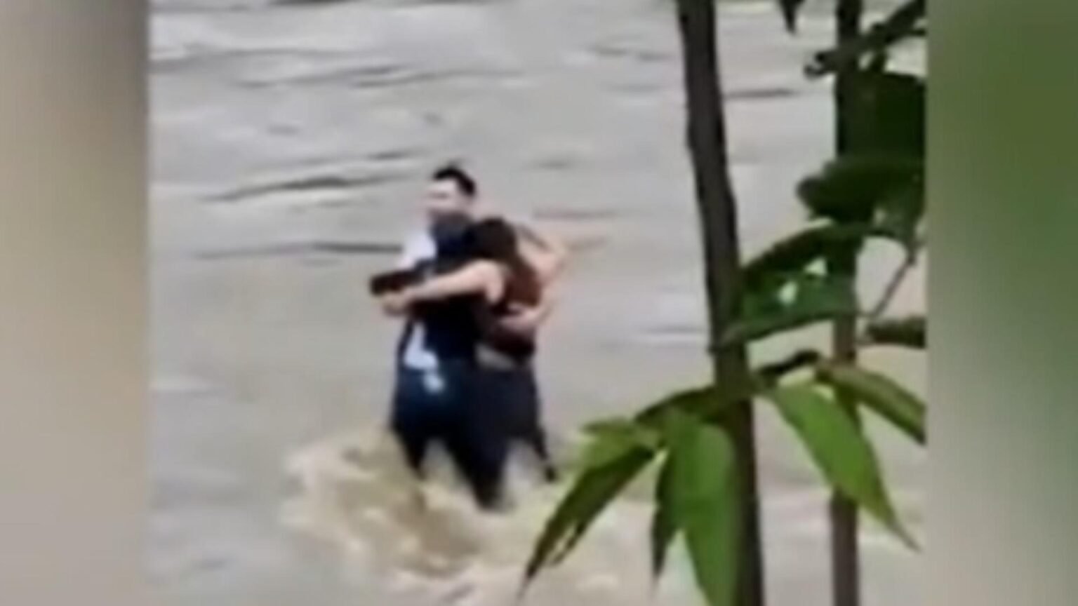 familiile tinerilor romani inecati pe raul natisone cer despagubiri de 37 milioane de euro 68c446663f4e3