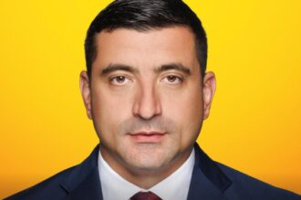 george simion mesaj crucial pentru romani daca ne spun cati bani au trimis ucrainei si moldovei ne dam seama cat au furat 68c26d34c359f