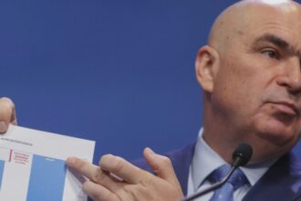 ilie bolojan a ajuns sa ocupe trei functii importante dupa ce a modificat criteriile solicitate 68bab240a885b