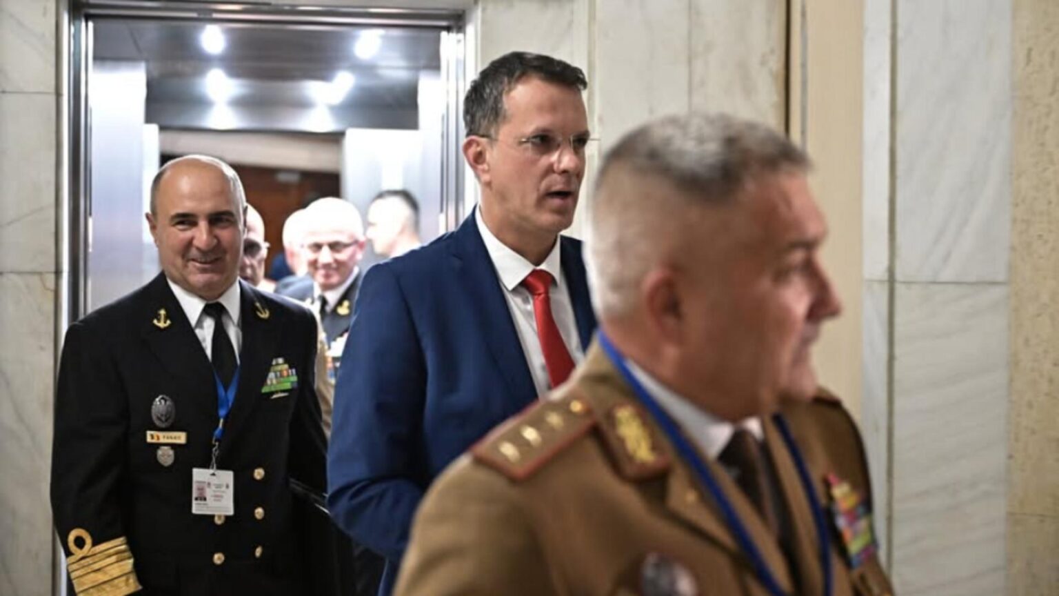 ministrul apararii raspunde ironiei rusiei privind drona din spatiul aerian romanesc era ruseasca ce voia o poza cu eticheta 68c7f1816785b