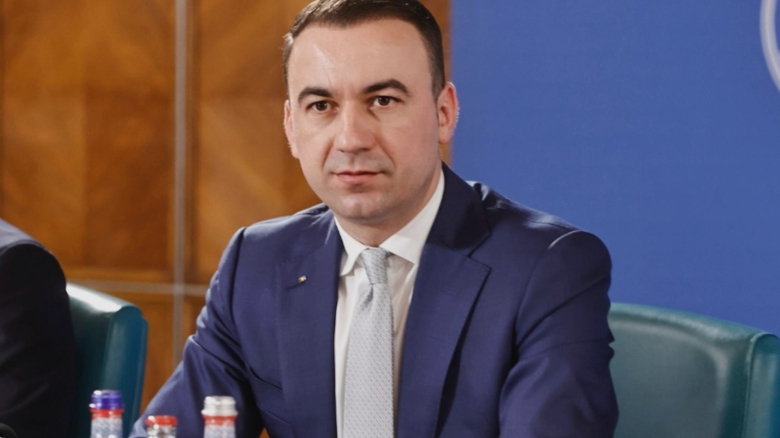 ministrul energiei doneaza 20 din salariu si le cere colegilor sai sa ii urmeze exemplul nu pot pune austeritatea doar pe spatele oamenilor 68b6036977222