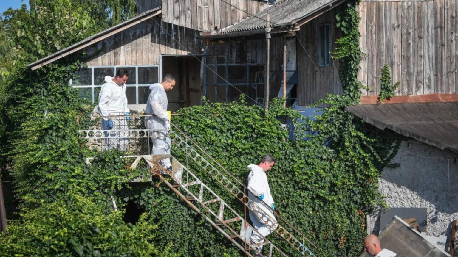 nepotul lui gheorghe dinca retinut in gara ce a putut sa faca tanarul de fata cu toata lumea 68c919d04aa61