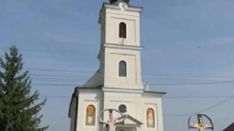 preot agresat de un enorias gelos in fata localnicilor din mures ambii au ajuns sa depuna plangeri la politie 68b98fd1c0737