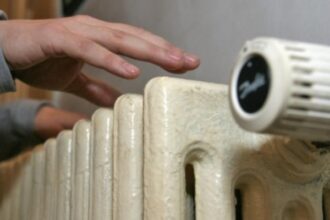 prima zi de toamna cu temperaturi sub zero grade romanii sunt ingroziti la gandul ca trebuie sa porneasca inca de acum incalzirea 68cd1fe2248b0