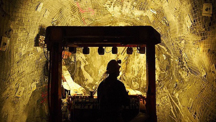 romania concesioneaza 18 zacaminte minerale cum fac smecherii afaceri pe seama resurselor tarii 68c96a449a7fb