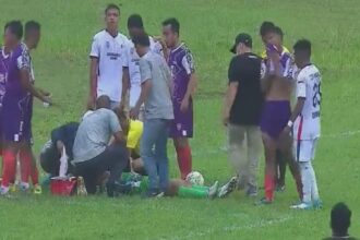 tragedie in fotbal un portar de numai 33 de ani a murit pe teren in timpul meciului 68b5eab2a4221