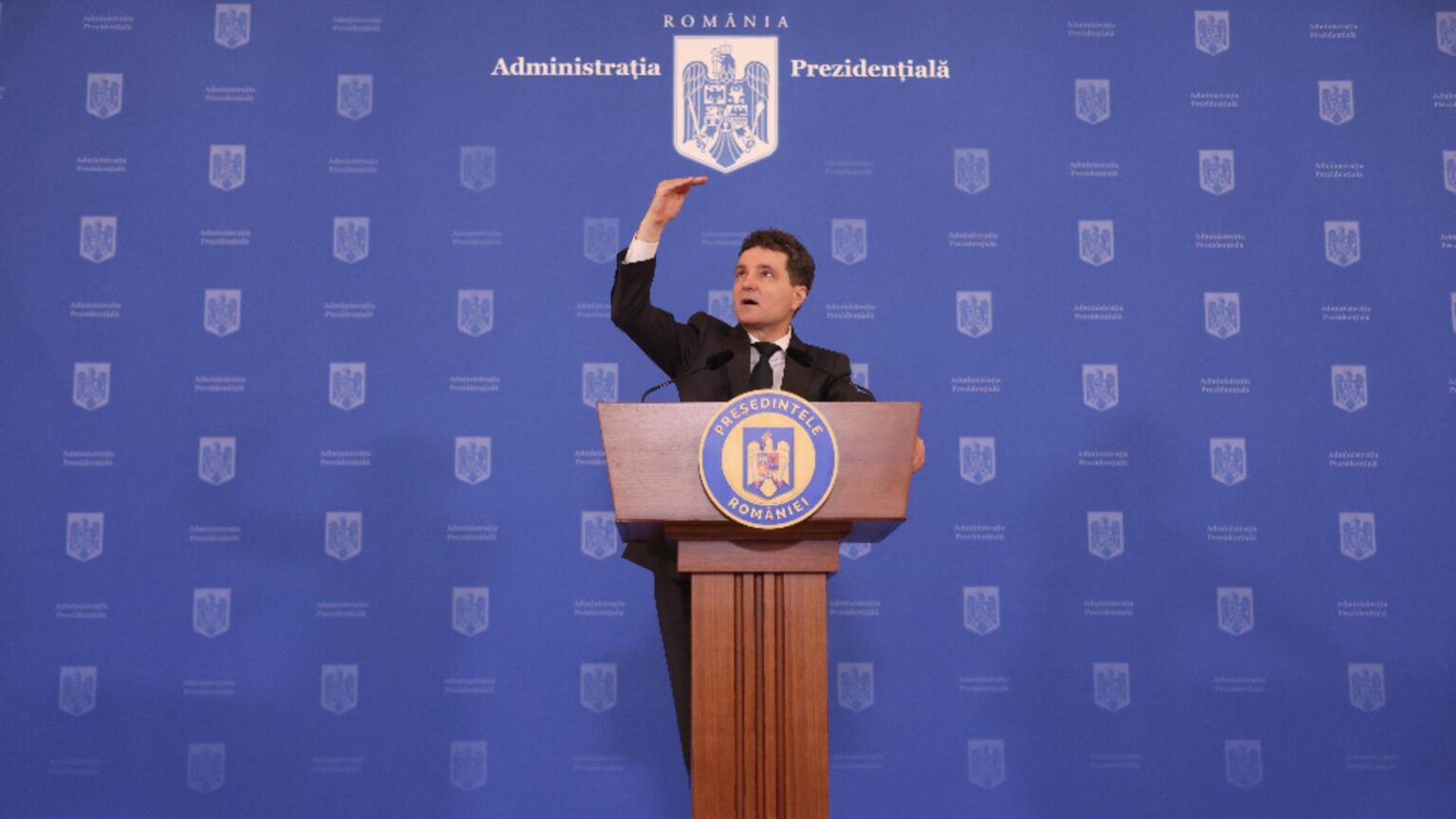 cum poate fi demis nicusor dan ce spune legea 68ecd00b1debf