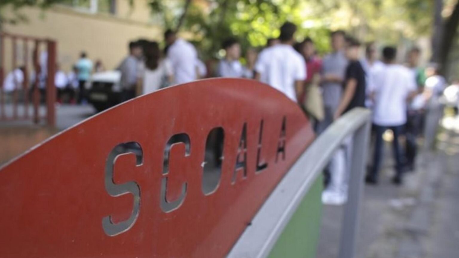 cursurile scolare ar putea fi suspendate si in bucuresti din cauza codului rosu de ploi torentiale 68e4d939bea07