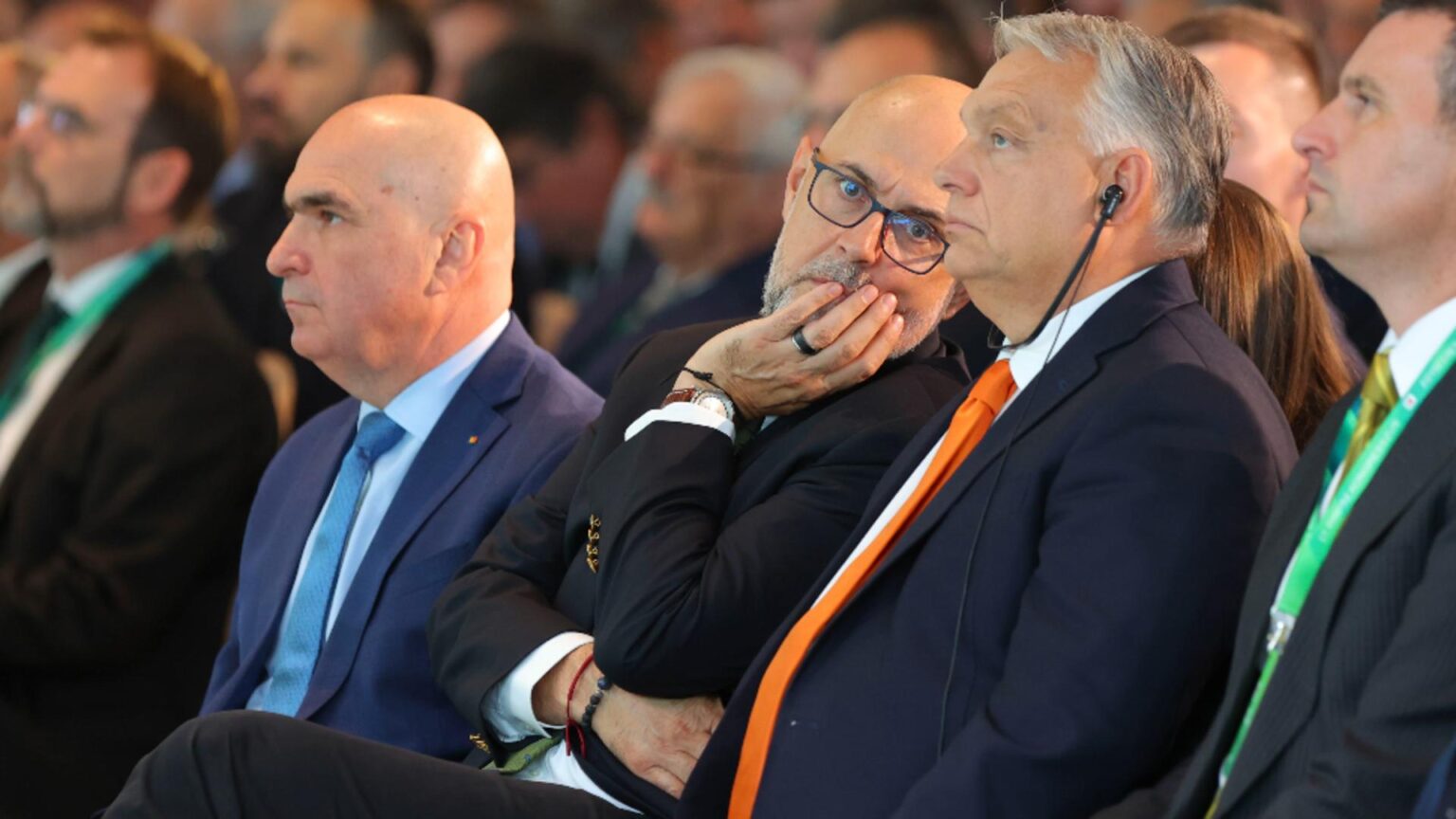 dovada tradarii premierul subordonat liderilor straini kelemen hunor sageti catre nicusor dan sa nu uite ca l au votat 90 dintre secui si maghiari 68ea492c2b0d2