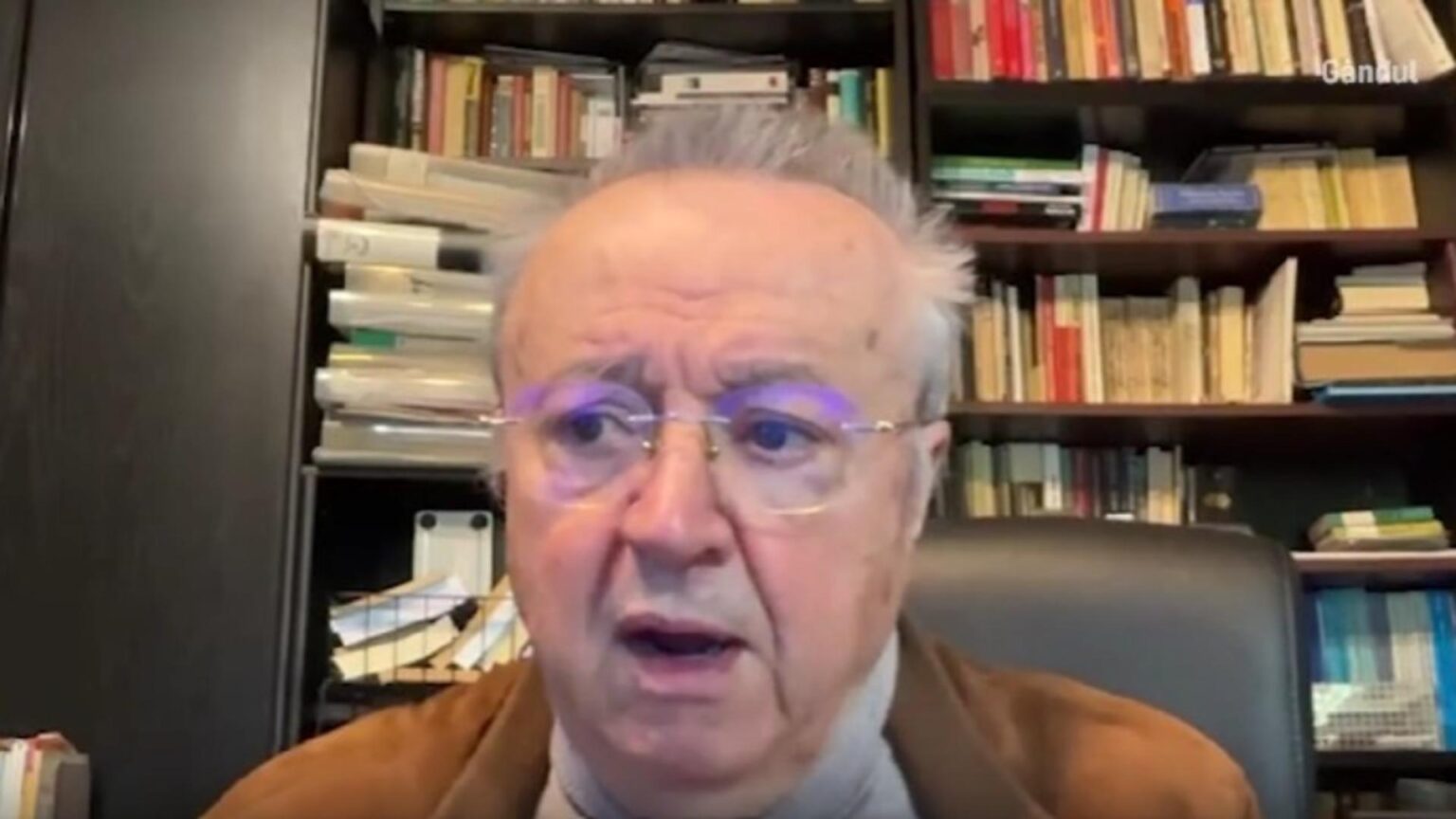 ion cristoiu ursula se ocupa doar cu inarmarea uniunii europene 68e7f38c72f1e