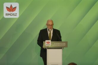 kelemen hunor il ia peste picior pe sorin grindeanu ce i a spus in cadrul congresului udmr 68e93ae38850f