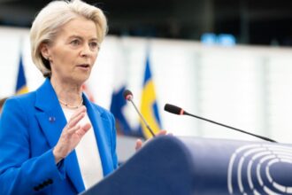 la un pas de prabusire politica ursula von der leyen cere sprijin pentru a evita haosul in ue 68e40d4c3e532