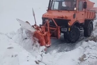 transalpina ramane inchisa din cauza ninsorii stratul de zapada masoara 40 de centimetri 68e386bae9e15 1