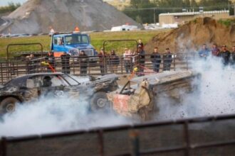 13 raniti dupa ce o masina a rupt gardul si a intrat in multime scene socante in australia 69198d34eb173