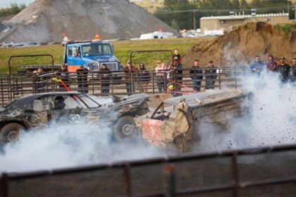 13 raniti dupa ce o masina a rupt gardul si a intrat in multime scene socante in australia 69198d34eb173