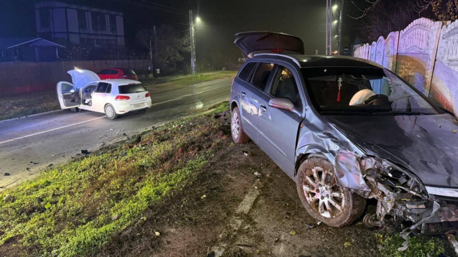 accident grav pe dn5c in giurgiu o tanara de 19 ani a ajuns la spital dupa impactul dintre doua masini 69287c6941957