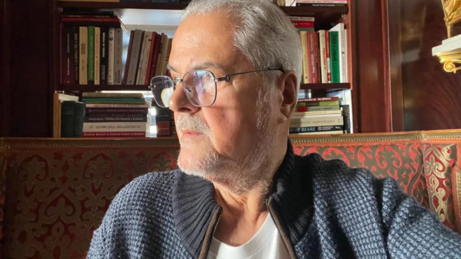 adrian nastase a trecut printr o operatie dificila ce mesaj a transmis fostul premier dupa interventie 692205ff14bd2