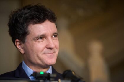 afacerile familiei lui nicusor dan controverse uriase cumnatul presedintelui retrocedare in timp record 6913189b0cc28