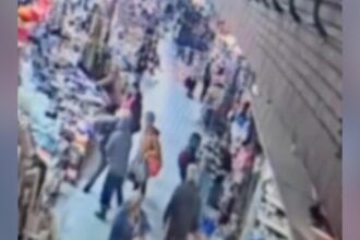 batran de 74 de ani doborat la pamant de un vanzator din obor victima este in coma agresorul a fost arestat 6924c26e2311a