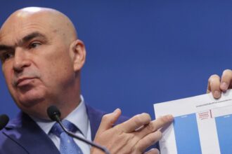 bolojan insista ca adoptarea pachetului fiscal 3 este vitala pentru finantarea pe anul viitor si fondurile pnrr 69207c515f918