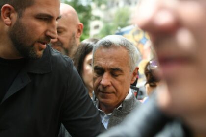 calin georgescu in fata politiei buftea mesajul liderului suveranistilor la un an dupa victoria din primul tur al prezidentialelor 69253db5654f1