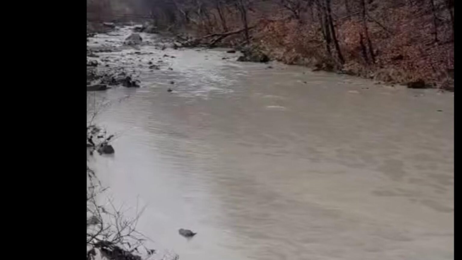 criza de apa potabila in prahova barajul paltinu este in stare critica video 692b56570cf6c