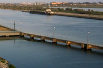 descoperire macabra in constanta cadavrul unei femei gasit in apa canalului dunare marea neagra 69236eaac4580